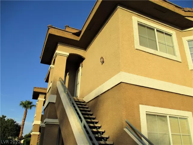 MLS: 2445280 Condo For Sale