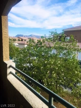 Photo #6: 2445280 Listing 