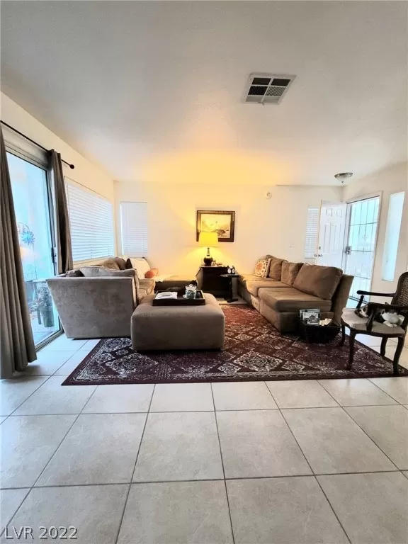 MLS: 2445289 Condo For Sale