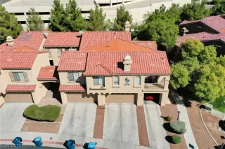 Photo #2: 2445291 Listing 