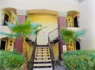 Photo #3: 2445316 Listing