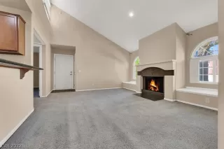 Photo #3: 2445365 Listing