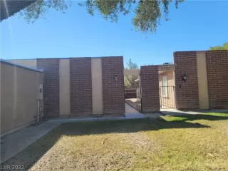 Photo #2: 2445437 Listing