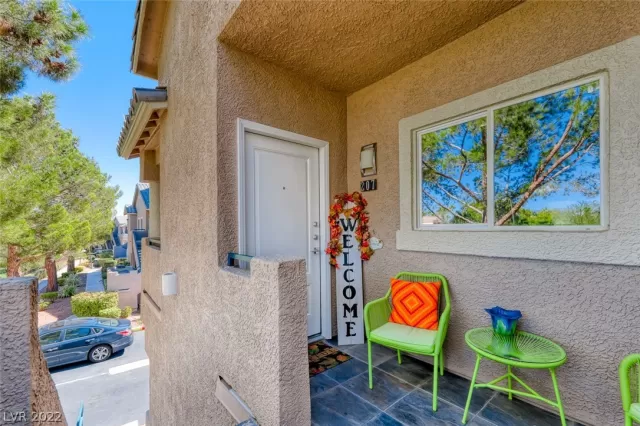 MLS: 2445481 Condo For Sale