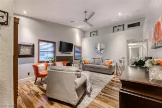 Photo #2: 2445481 Listing 