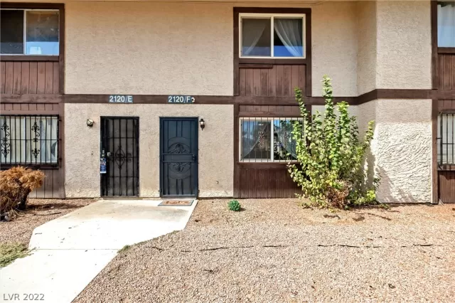 MLS: 2445484 Condo For Sale