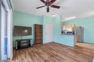 Photo #3: 2445500 Listing