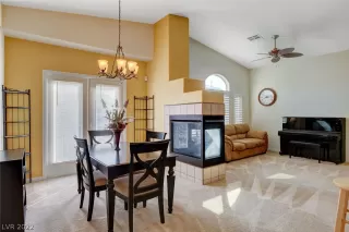 Photo #2: 2445505 Listing