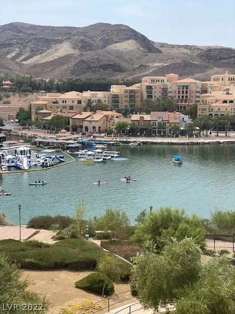 MLS: 2445514 Condo For Sale