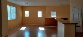 Photo #2: 2445521 Listing 