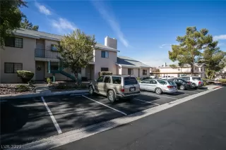 Photo #1: 2445536 Listing 