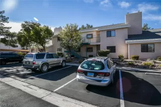 Photo #2: 2445536 Listing 