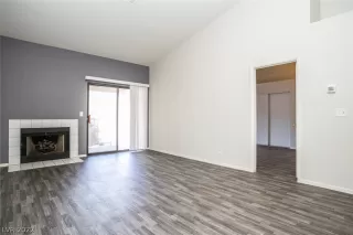 Photo #5: 2445536 Listing 