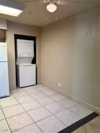 Photo #4: 2445573 Listing 
