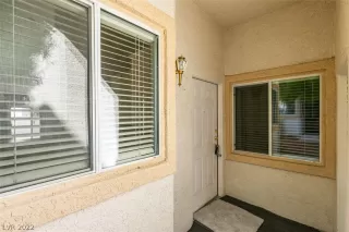 Photo #5: 2445575 Listing