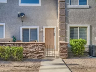 Photo #1: 2445580 Listing 