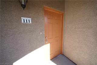 Photo #2: 2445582 Listing 