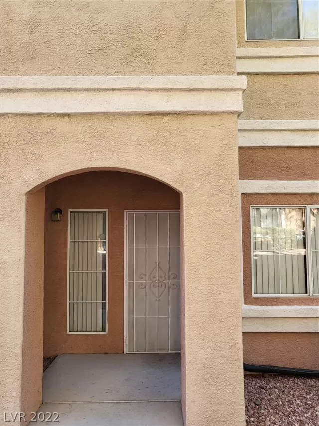 MLS: 2445602 Condo For Sale