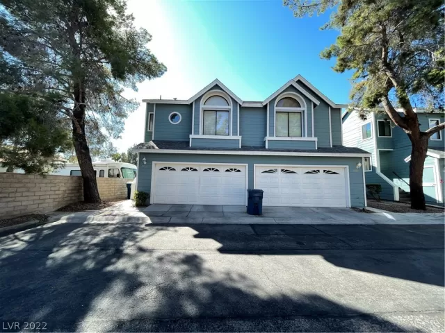 MLS: 2445605 Condo For Sale