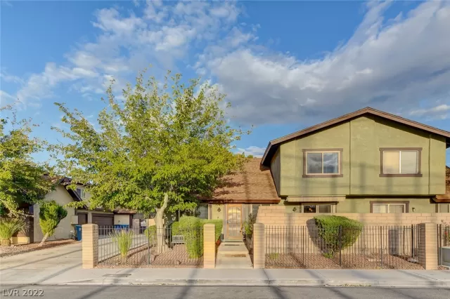 MLS: 2445611 Condo For Sale