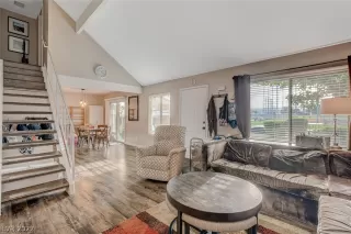 Photo #4: 2445611 Listing 