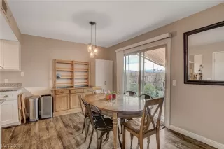 Photo #6: 2445611 Listing 