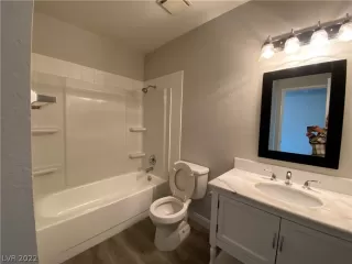 Photo #5: 2445623 Listing 