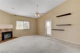 Photo #5: 2445646 Listing