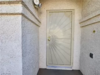 Photo #3: 2445684 Listing 