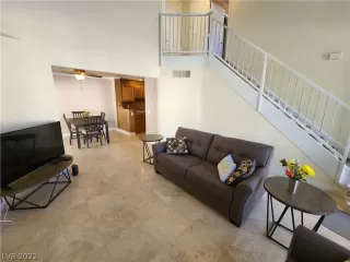 Photo #6: 2445684 Listing 