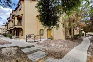 Photo #3: 2445700 Listing 