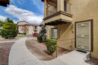 Photo #4: 2445700 Listing 