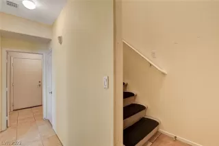 Photo #5: 2445700 Listing 