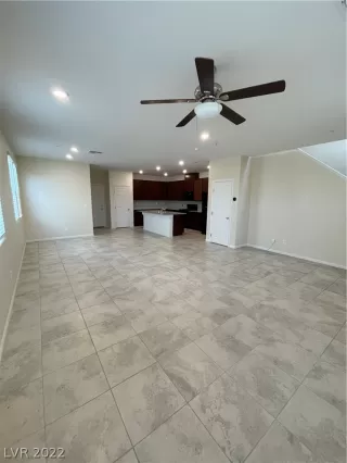 Photo #4: 2445738 Listing 