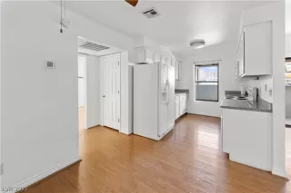 Photo #1: 2445760 Listing 