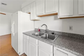 Photo #2: 2445760 Listing 