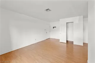 Photo #3: 2445760 Listing 