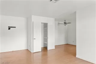 Photo #4: 2445760 Listing 