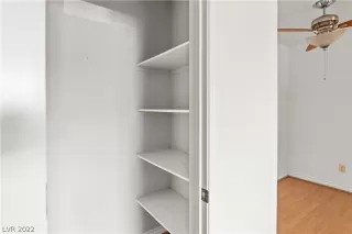 Photo #5: 2445760 Listing 