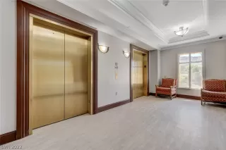 Photo #3: 2445785 Listing 