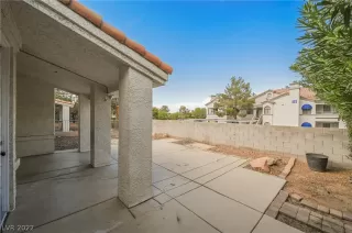 Photo #5: 2445800 Listing