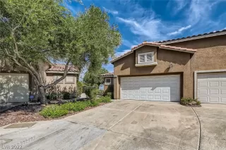 Photo #1: 2445947 Listing 