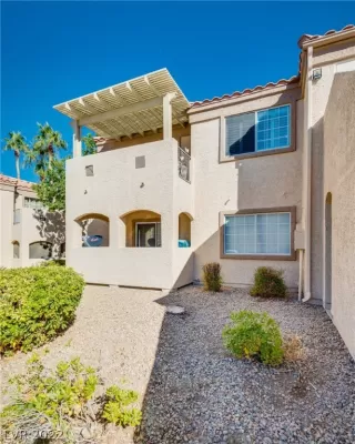 Photo #2: 2446002 Listing