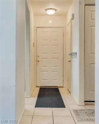 Photo #6: 2446002 Listing