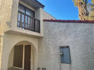 Photo #2: 2446028 Listing 