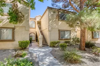 Photo #2: 2446033 Listing