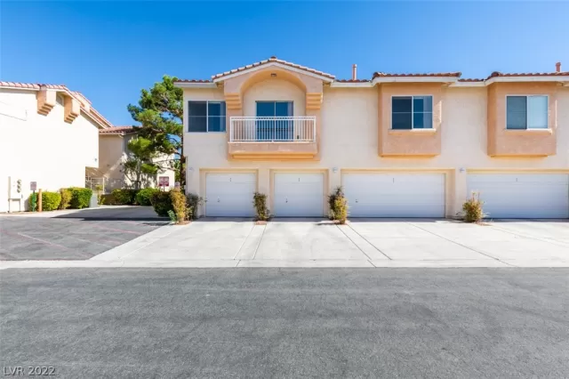 MLS: 2446056 Condo For Sale