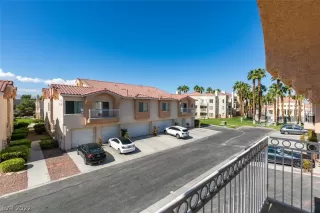 Photo #4: 2446056 Listing 