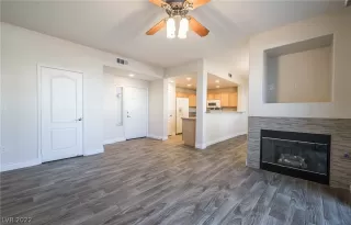 Photo #1: 2446106 Listing 