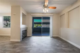 Photo #4: 2446106 Listing 